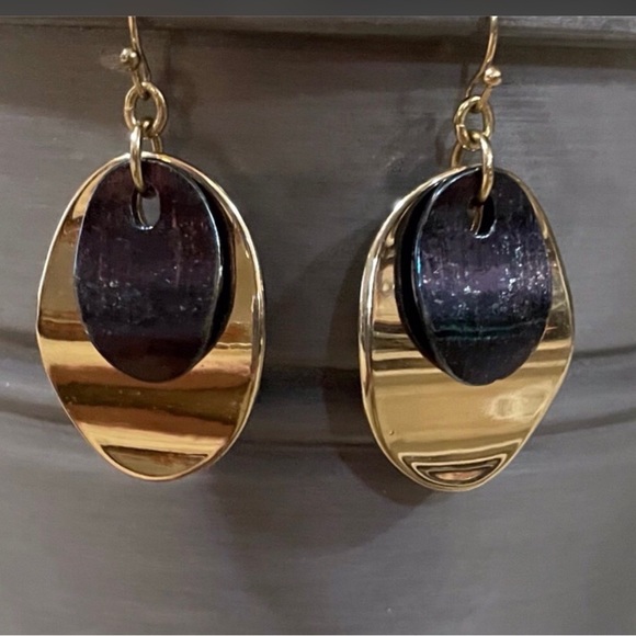 2 pair of Cato Earrings - Picture 2 of 5